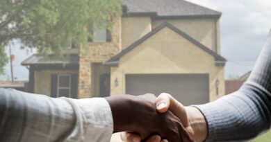 The housing market has been in many headlines over the past few months, a report from Redfin shows a glimmer of progress in the recently slow market.