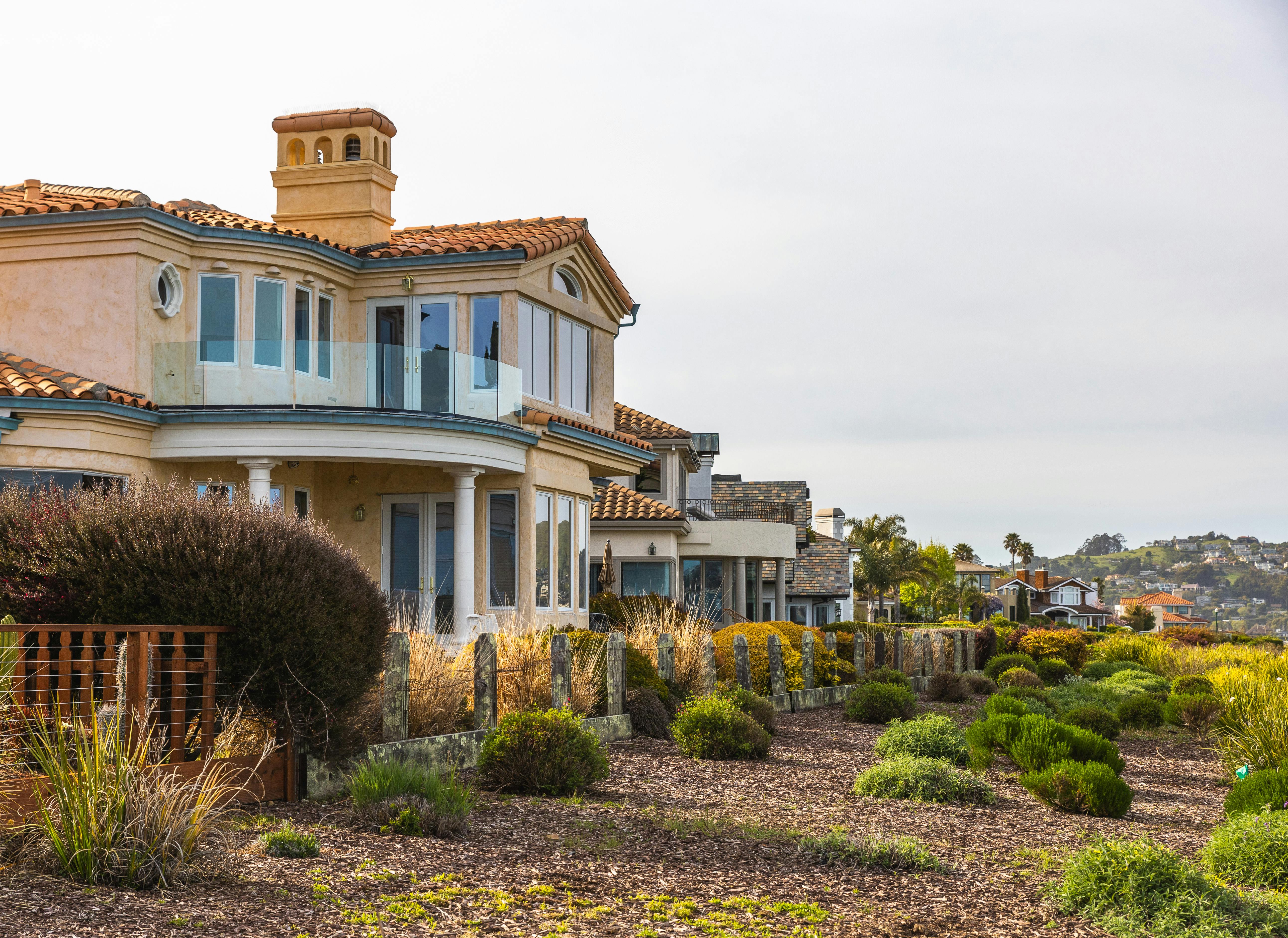 U.S. home prices rose 0.2% in April