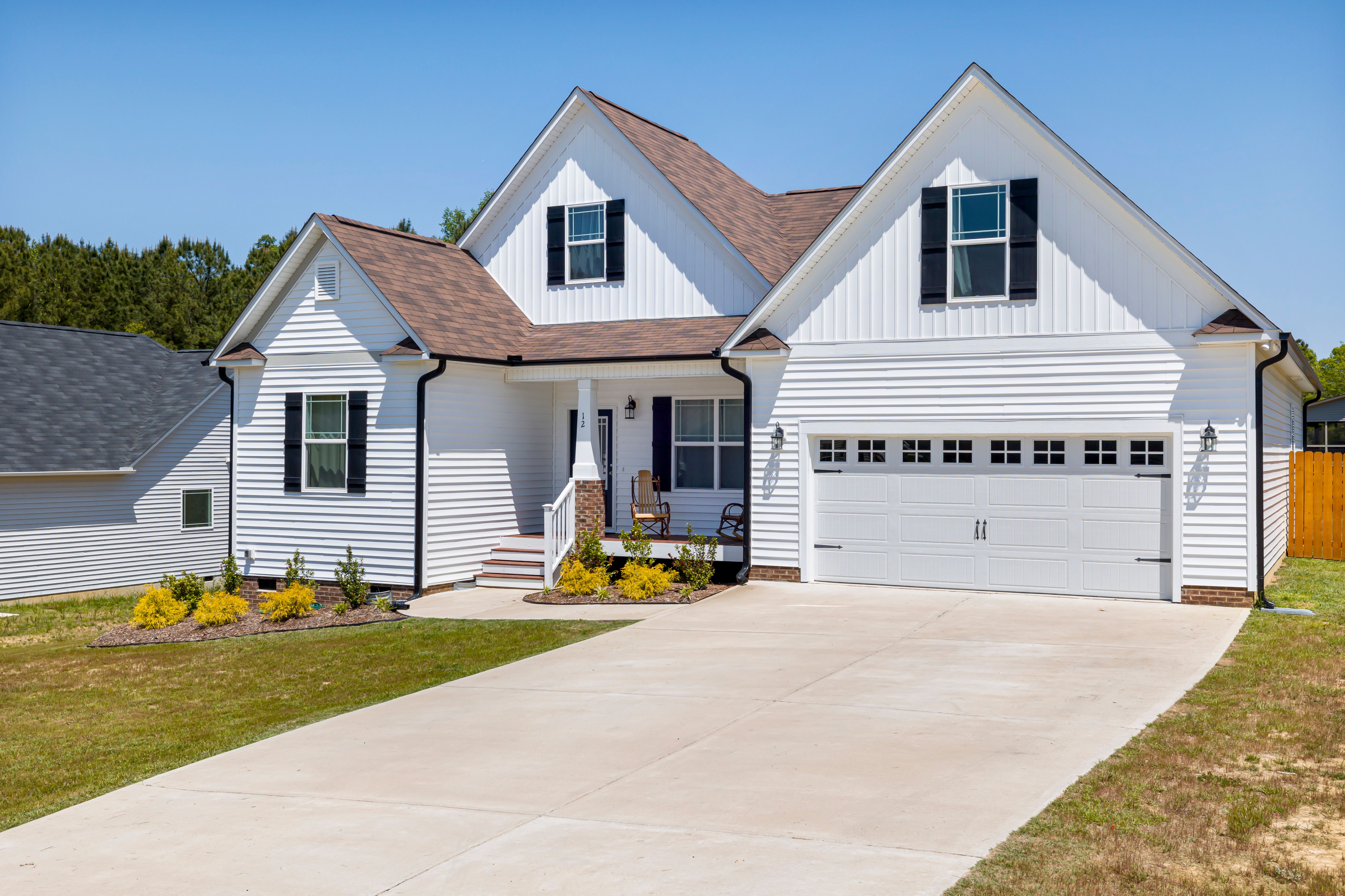 Mortgage rates hold steady