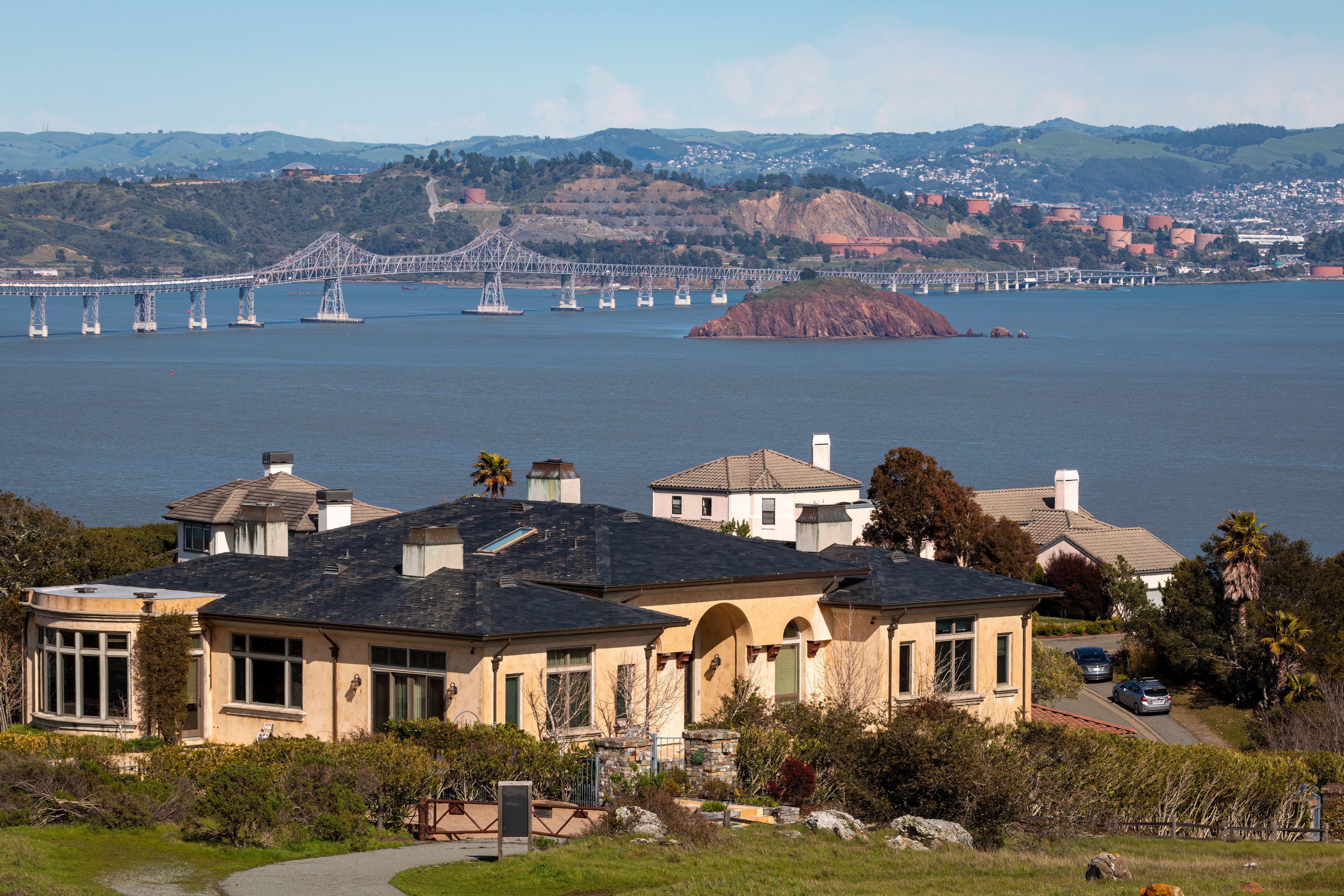San Francisco mansion sells for $28.5 million, breaking records